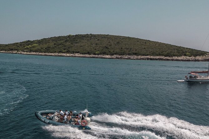 Stiniva, Green Cave, Blue Lagoon & Secret places - How the Skipper and Guide Build Your Day