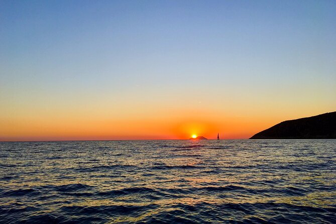 Stiniva, Green Cave, Blue Lagoon & Secret places - Should You Book This Komiža Speedboat Tour?