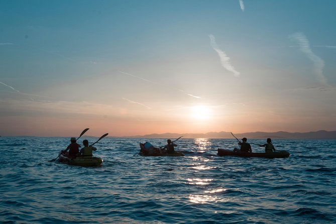 Sunset Kayaking - What to wear and bring for a sunset paddle in Postira