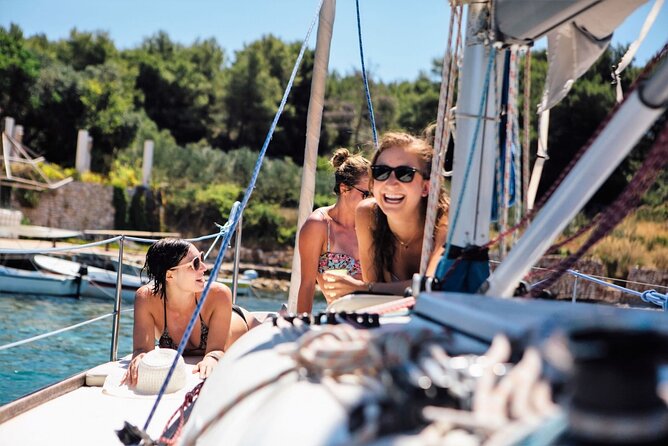 Sunset Sailing Tour on the Pakleni islands - Key things that matter before you board