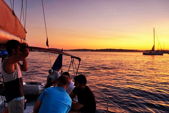 Sunset Sailing Tour on the Pakleni islands - The afternoon flow: how the timing works on the water