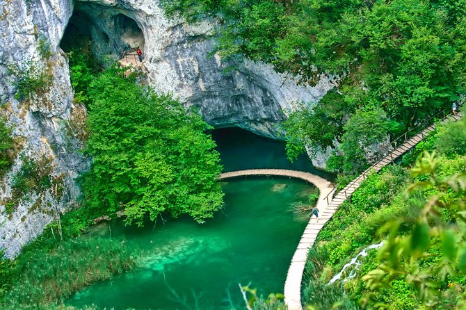 Transfer from Split to Zagreb with Entry Ticket to Plitvice Lakes - Professional Guide in Plitvice: More Than Just Walking Together