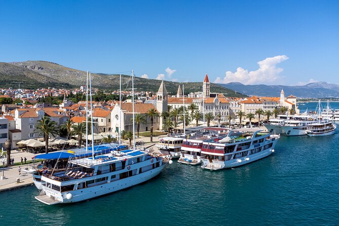 Trogir 1,5-Hour Small Group City Tour - St. Lawrence’s Cathedral: Seeing How Styles Overlap in One Place