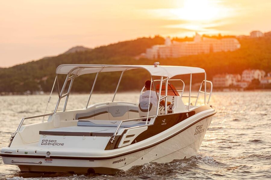 TROGIR: Blue Lagoon & 3 Islands Half-day Speedboat tour - Price and value: what $70 gets you in real terms