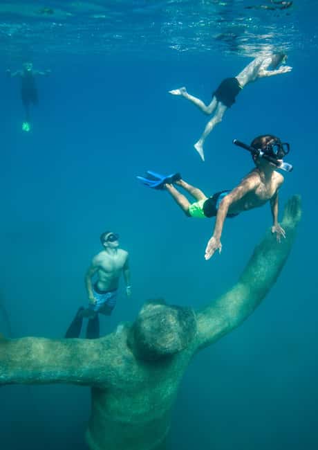 Trogir: Boat tour to Unique underwater museum - The statues game: 50+ pieces, including Jesus and an airplane