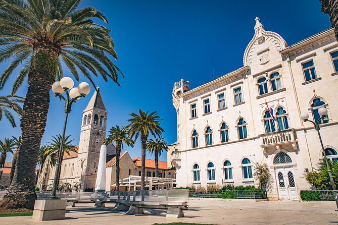 Trogir & Split – Private tour of two UNESCO cities - Narodni Trg: Split’s Central Square and the Local Hangout Vibe