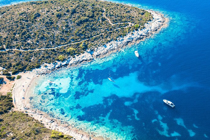 VIS Island (Mamma Mia Island) PRIVATE TOUR - What’s included on board (and why it matters)