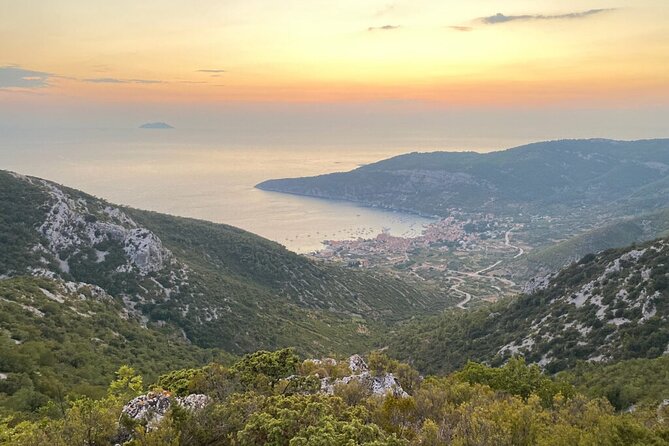 Vis Military Tour - The WWII airport story, then Mount Hum’s panoramic reset