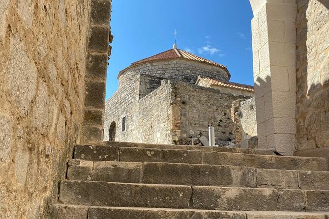 Visit Klis fortress GOT & Olive museum Klis - Who should book this Klis Fortress and olive museum combo