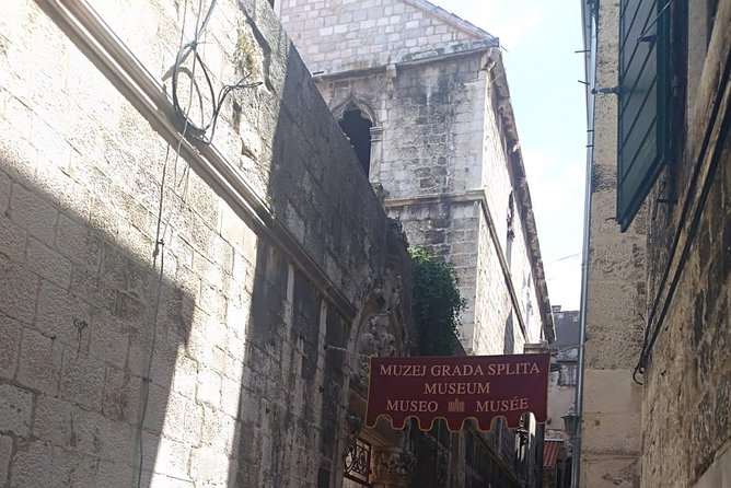 Walk through Split with an archeologist - Price and value: is $23.67 worth it?