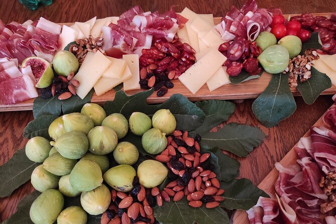 Zinfandel Wine Tasting & Storytelling with Dalmatian Food - WSET Level 2 wine expert storytelling, led by Danijel