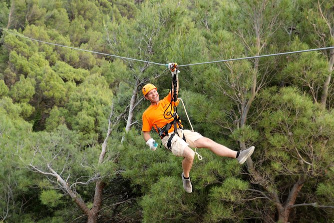 Zip line Tucepi - The course: what the 6 steel cables feel like